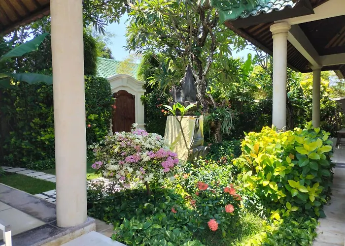 Frangipani Villa *