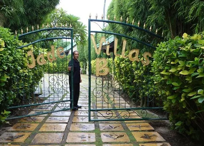 Frangipani Villa *